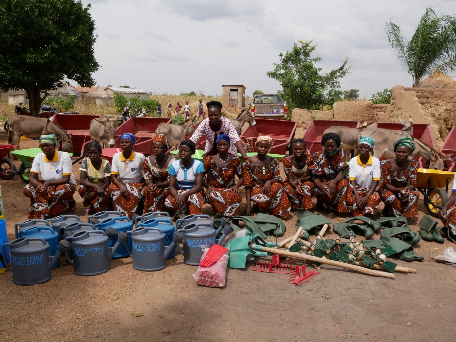 Distribution des équipements et kits maraichers